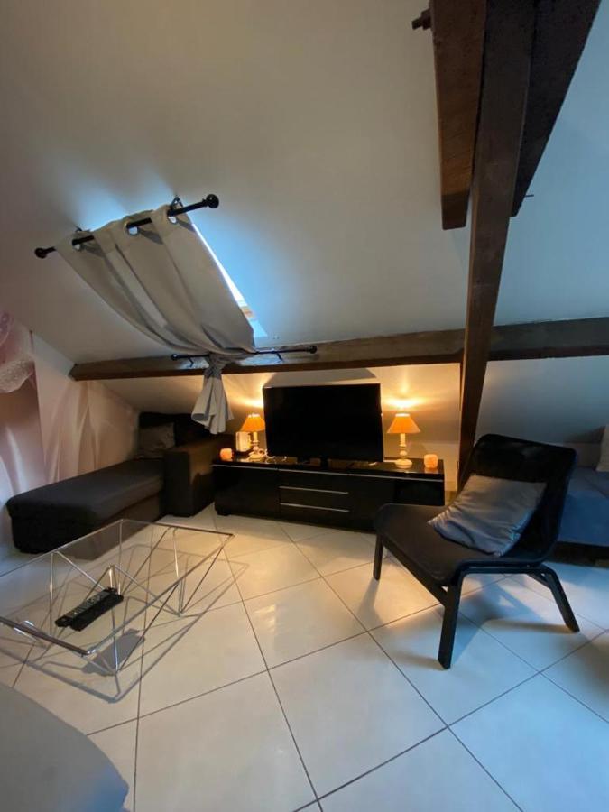 Studio Cosy A 35 Mn De Paris. Apartment Corbeil-Essonnes Bagian luar foto